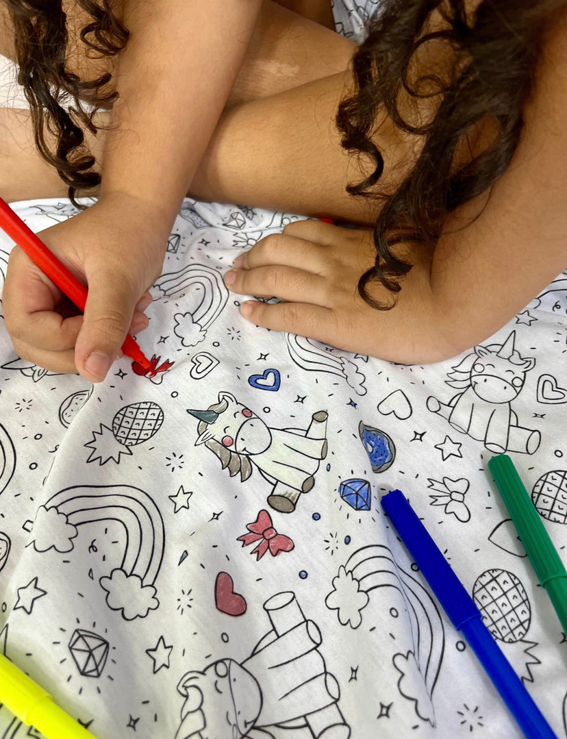 Pijama Infantil Colorir Unicórnio + Kit Canetinhas